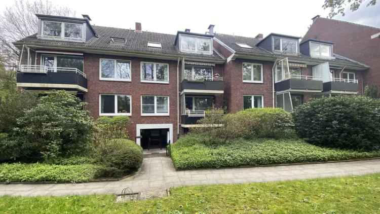 Zinshaus mit 27 Stellpl. und 4 Garagen in ruhiger Lage von Rahlstedt