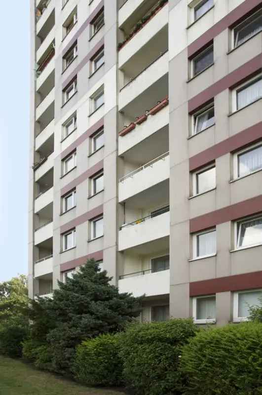 3-Zimmer-Wohnung mit Balkon und Aussicht in Neuwiedenthal