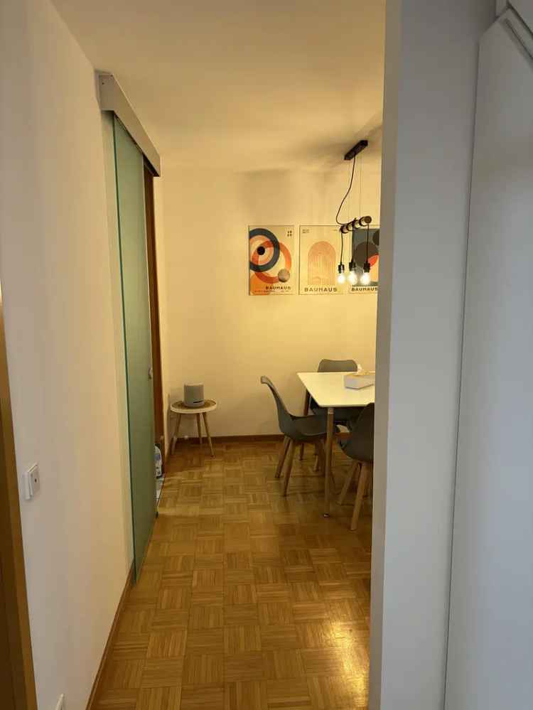 Nachmieter Helle 3 Zimmer Wohnung 1.4. möglich