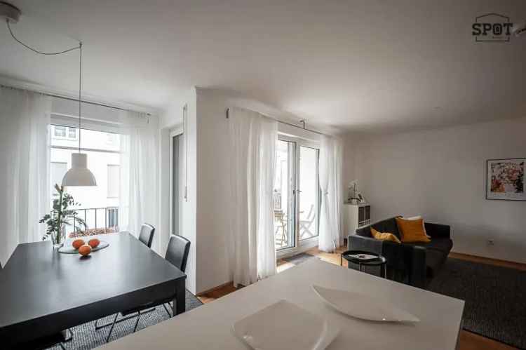 Moderne 3 Zimmer Wohnung mit Balkon in Ramersdorf