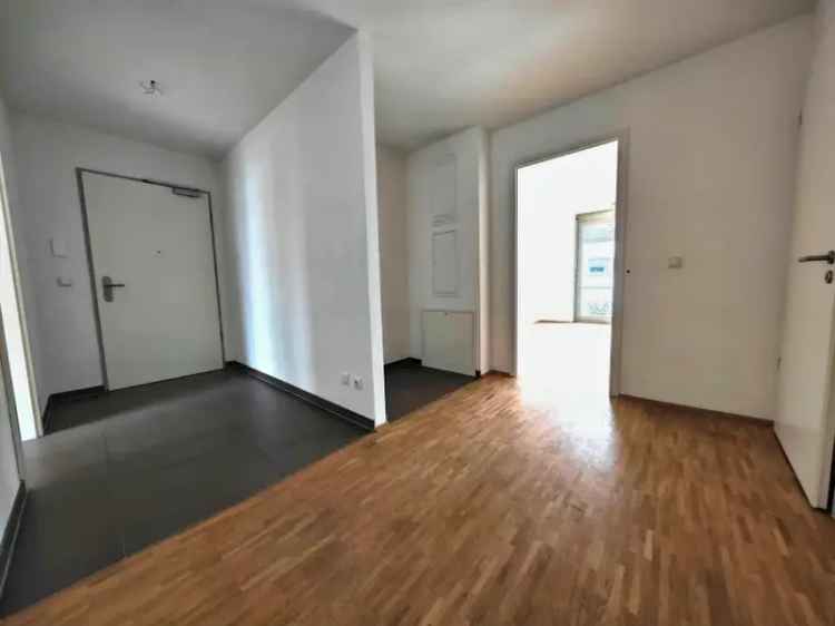 Moderne, barrierefreie 3-Zimmer-Wohnung mit Balkon