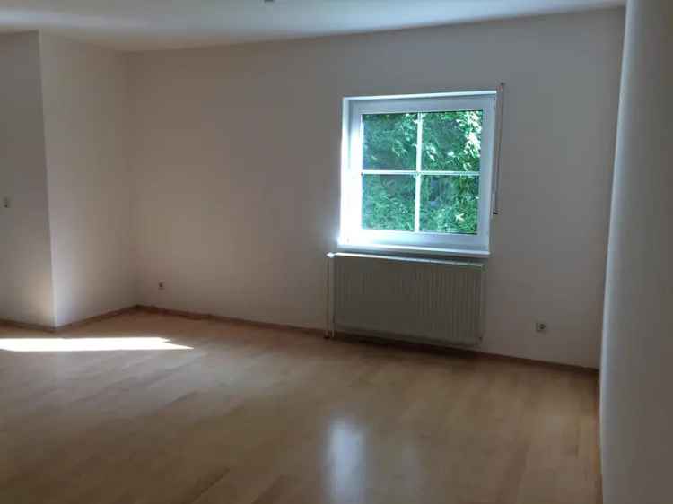 Helle, hochwertig ausgestattete Erdgeschosswohnung mit Gartennutzung in Marienfelde- provisionsfrei