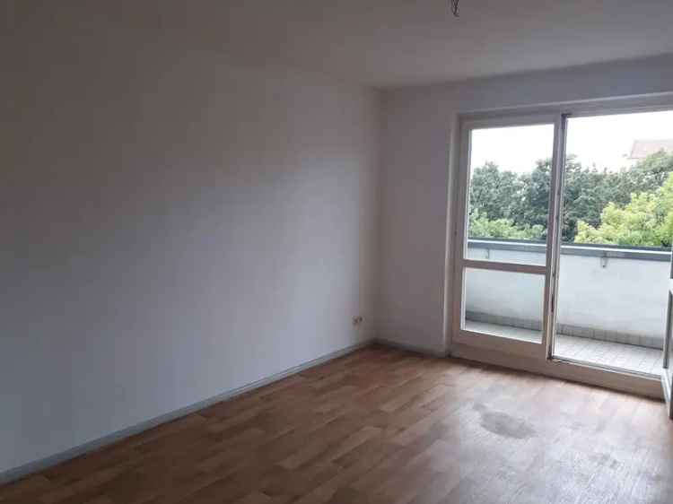 2 Zimmer Wohnung Friedrichshain Tausch gegen 3 Zimmer Wohnung