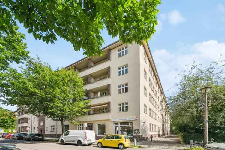 Vermiete Charmante Altbau-Wohnung mit 3-Zimmer in ruhiger, verkehrsgünstiger Lage in Prenzlauer Berg
