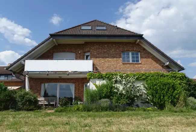 geräumige 107 m² Eigentumswohnung, 3 Zimmer, Abstell- & Vorratsraum, Gäste WC,Terrasse,Garage