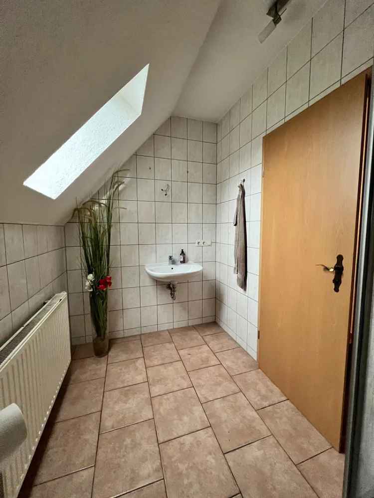 Schöne kleine 2 Zimmerwohnung in Steuden