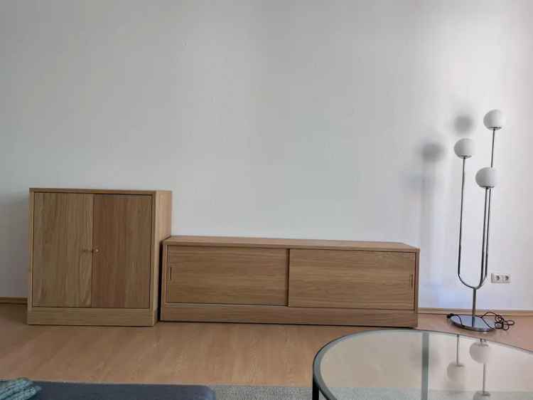 2 ZKB mit Balkon - frisch renoviert und möbliert