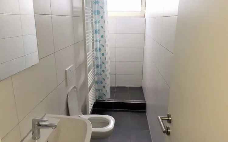 Gästezimmer mit Wlan, Gästeküche, EtagenDusche/Wc, Waschmaschine, Trockner