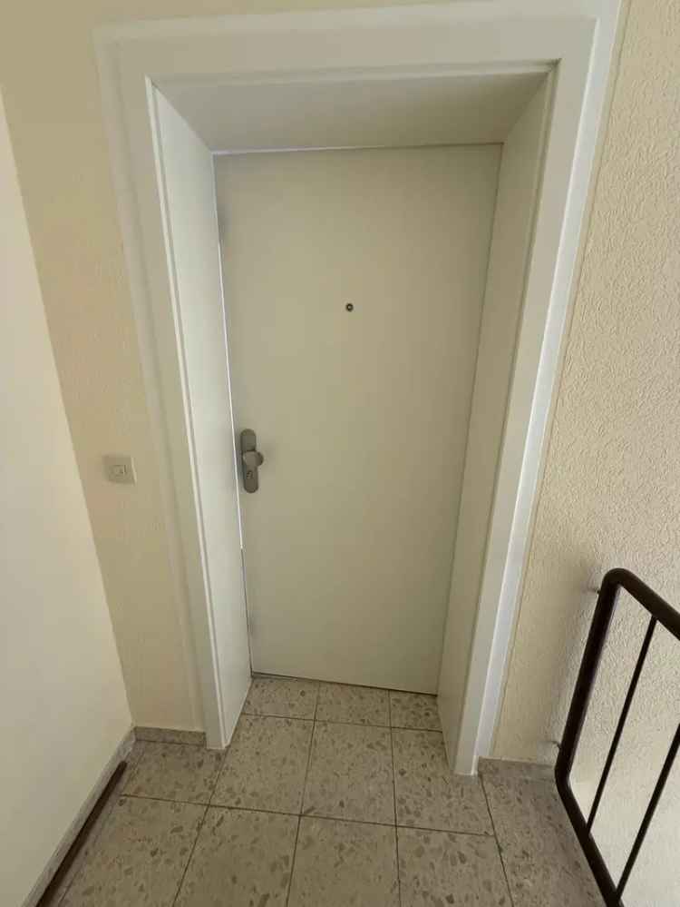 frisch renovierte 3-4 Zimmer Eigentumswohnung