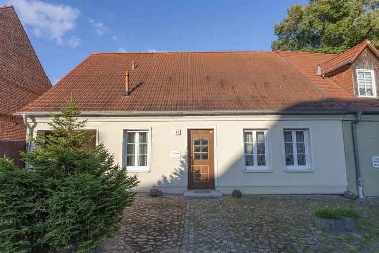 Charmantes Einfamilienhaus mit Wasserzugang in idyllischer Lage von Alt Ruppin