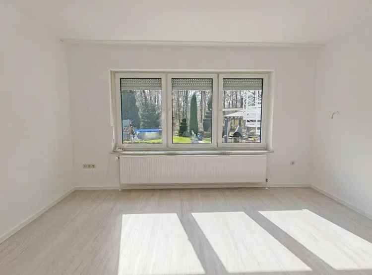 Charmante 3,5-Zimmer-Erdgeschosswohnung in Waldrandlage von Teublitz