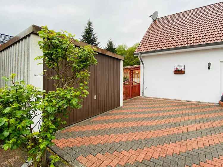 Einfamilienhaus Bremerhaven Garage Terrasse Renovierungsobjekt 1999