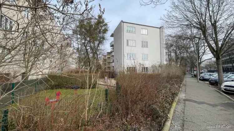 bezugsfrei: 2-Zi.-Wohnung mit Balkon in Zehlendorf