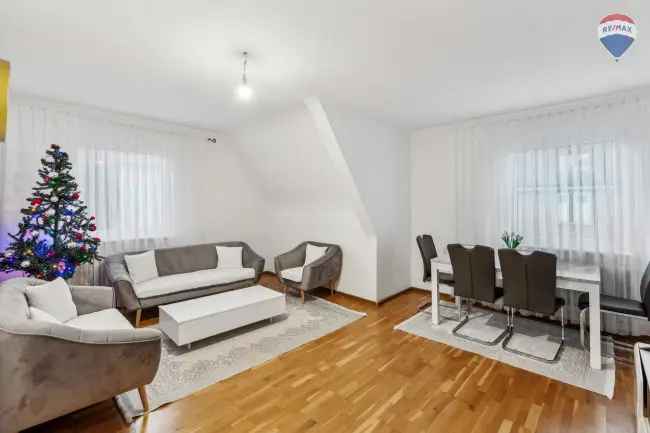 Helle 2 5 Zimmer Wohnung Innenstadt Balkon Stellplatz