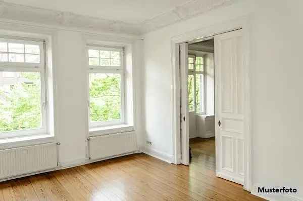 Schöne 2-Zimmer-Wohnung mit Loggia - provisionsfrei