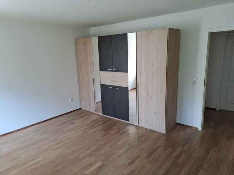 Provisionsfrei | Leere 2-Zimmer Wohnung in Seenähe