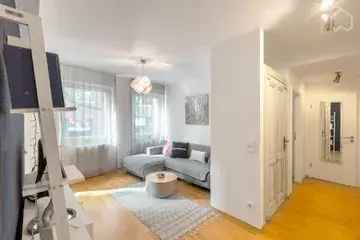 Wohnung (34.0 m²) zur Miete in Köln (REWE, Venloer Straße 41, 50672 Cologne, Germany)