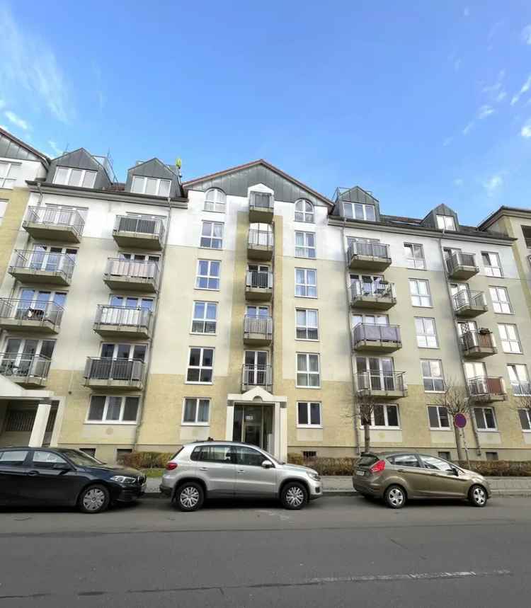 attraktive Südvorstadtwohnung mit Balkon, Parkett und Tiefgarage