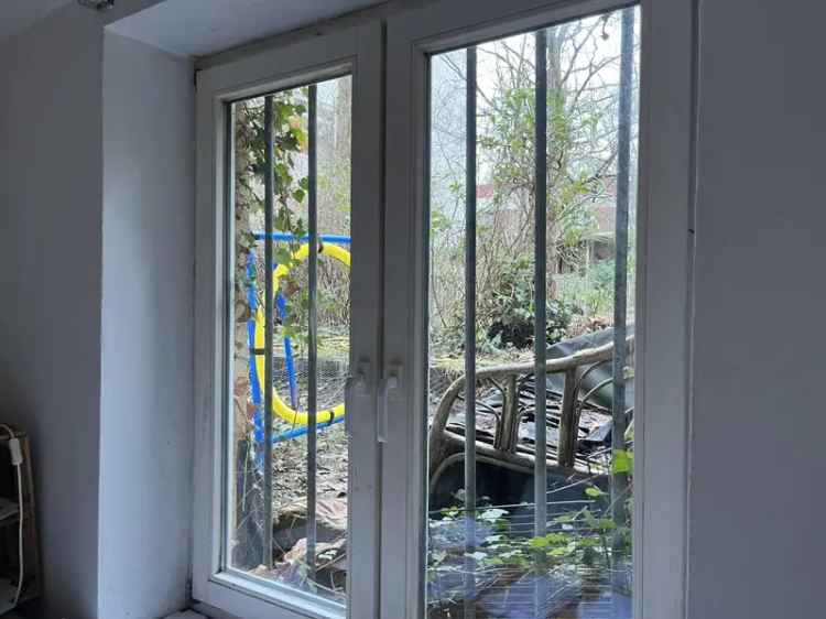 Miete Wohnung in Altona Hamburg mit großem Wohnzimmer und Garten