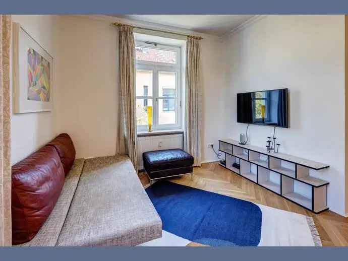 Altbau Wohnung Englischer Garten N채he M채bliert