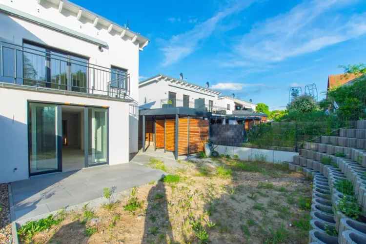 Neubau Doppelhaushälfte mit Garten und Balkon in Rüdersdorf Berlin