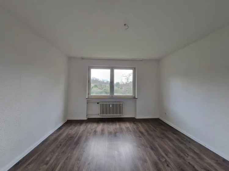 Ziehen Sie in Ihre neue, gemütliche 3-Zimmer-Wohnung in Duisburg-Beeckerwerth ein!