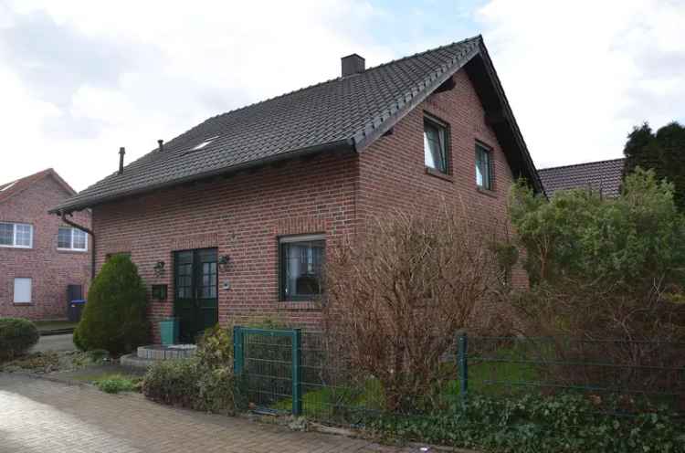 Einfamilienhaus Hamm Berge - 2 Bäder, 2 Kamine, Garage