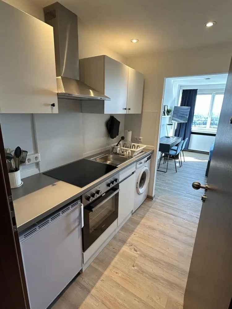 Vollmöbliertes 1-Zimmer Apartment mit Ausblick im SI-Centrum, 2023 Saniert, ab sofort verfügbar
