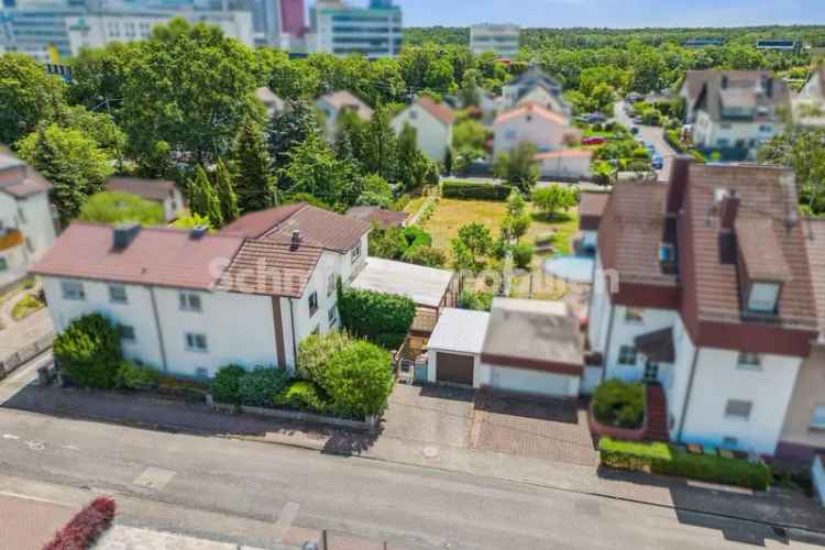 Verkauf Doppelhaushälfte mit Garage in Frankfurt mit Garten