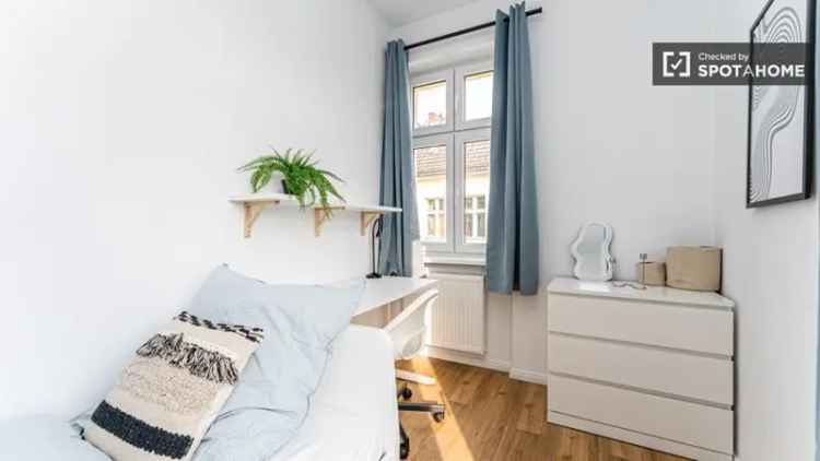 Zimmer in 4er-WG in Berlin Adlershof