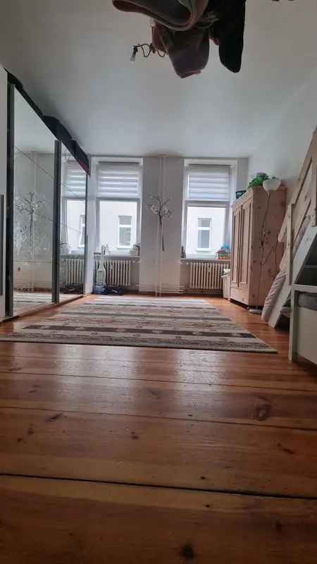 Wohnung tauschen in Kreuzberg Berlin mit 2 Zimmern und hellen Räumen