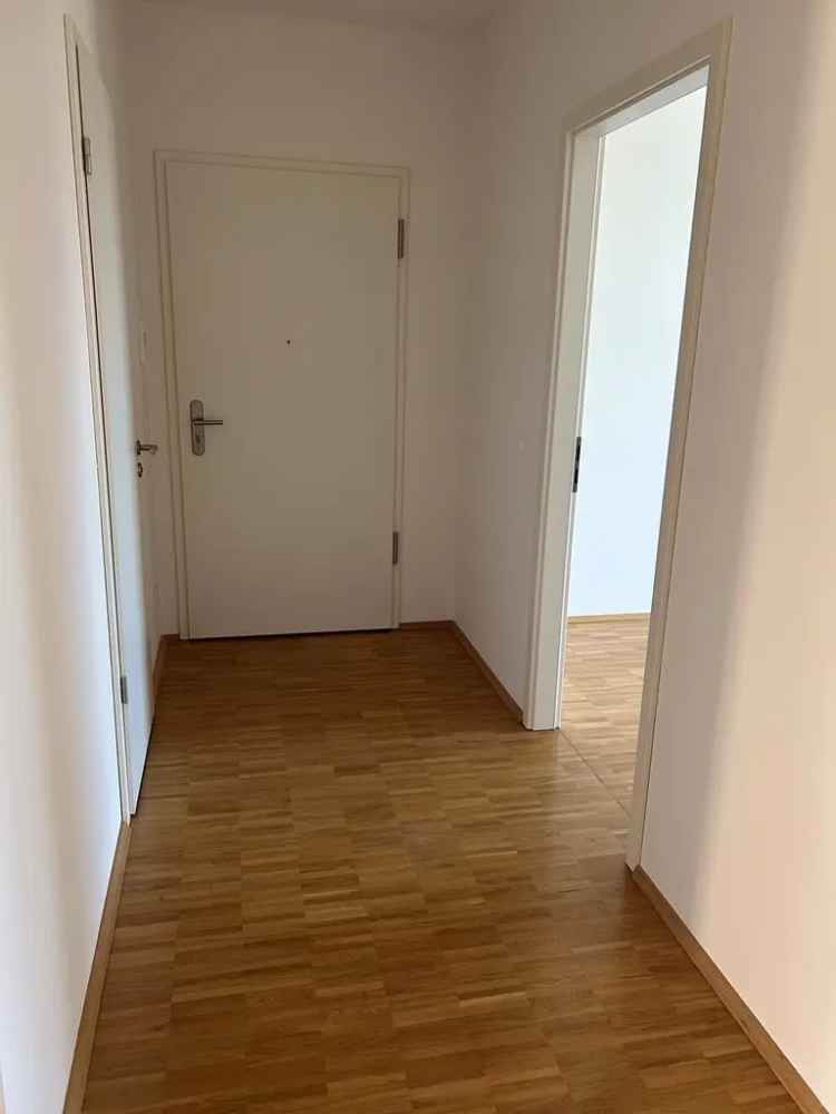 Etagenwohnung: 3 Zimmer Henriettenstraße7 in Essen