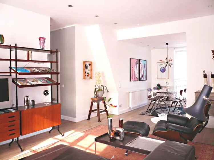 Luxuswohnung Oberkassel 2 Zimmer Designerkueche Altbau