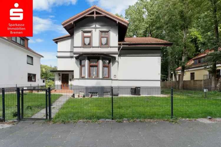 Historische Stadtvilla in Bremen-Blumenthal mit großem Grundstück