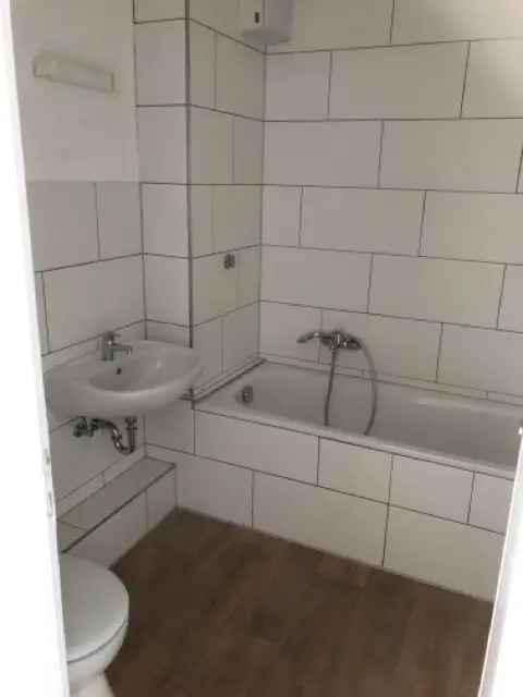 Hereinspaziert !!! moderne Wohnung m. Balkon Nähe Klinik