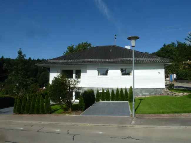 Exklusives 3 Familienhaus Villencharakter Reichartshausen