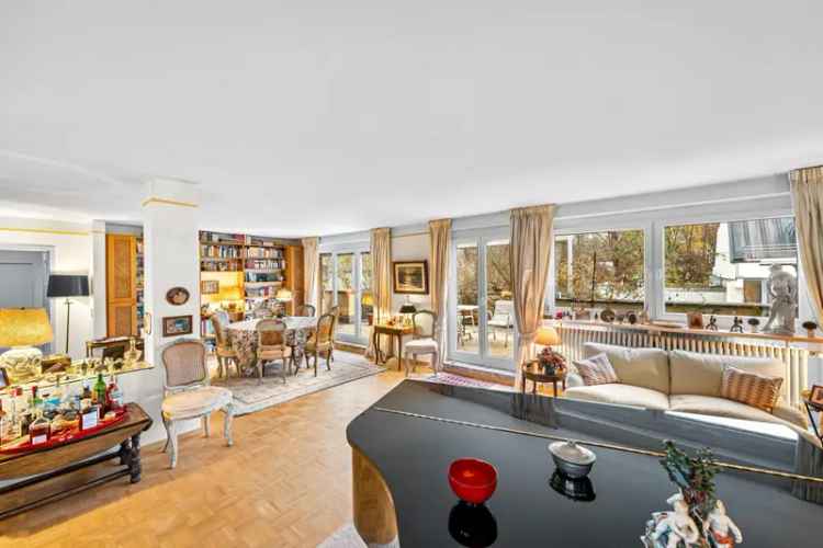 Exklusive Penthouse-Wohnung mit Dachterrasse im Herzen von Schwabing