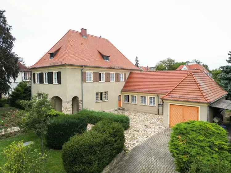 Charmante Familien-Villa mit großem Grundstück in bester Lage von Dresden-Plauen