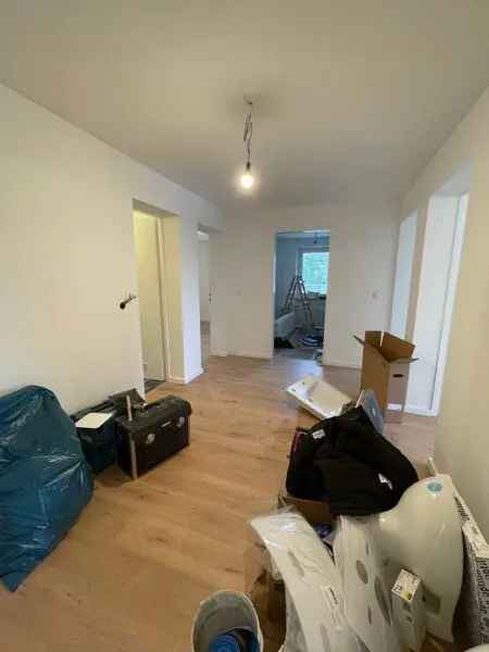 Lust auf Veränderung: weitläufige 4-Zimmer-Wohnung (WBS) Ihr neues Zuhause in Freimann! Schicke, frisch renovierte 4-Zimmer-Wohnung mit Balkon!