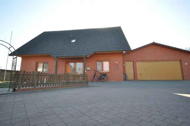 Einfamilienhaus mit zwei Wohneinheiten auch für die große Familie