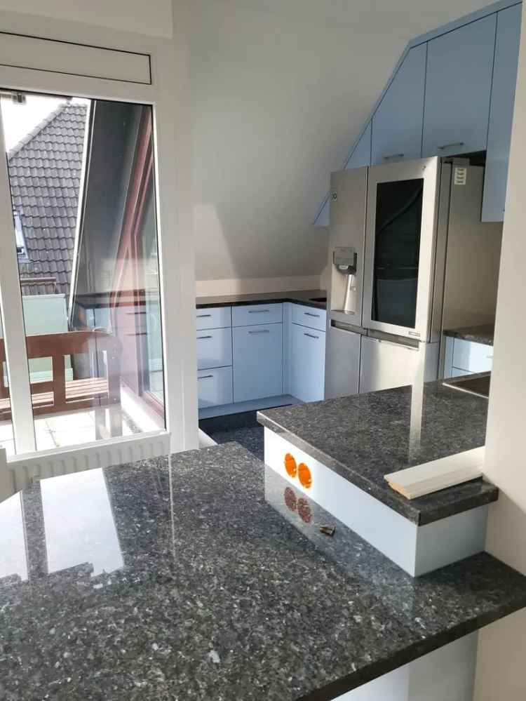 3 Zimmer Penthouse mit Kamin und 2 TG-Stellpl.  in Bramfeld Wellingsbüttel  top saniert