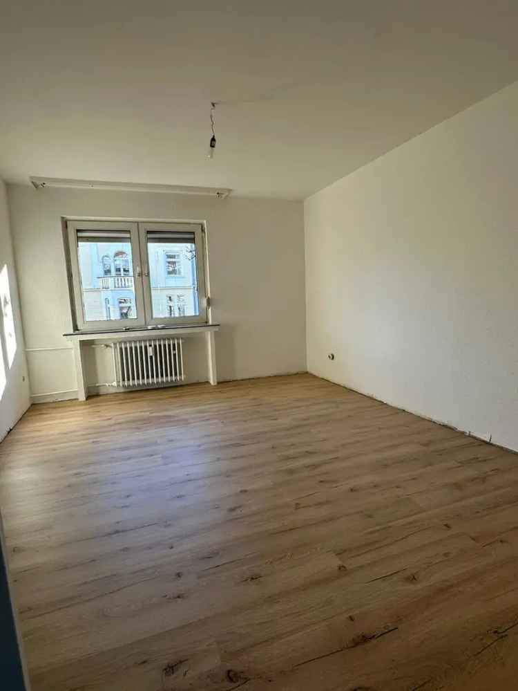 Frisch renovierte 2-Zimmer Wohnung mit Balkon in Wuppertal