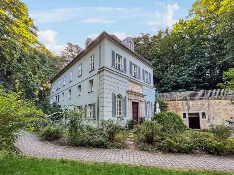 Mieten Sie eine exklusive Wohnung in Dresden mit Blick auf den Wachwitzer Weinberg