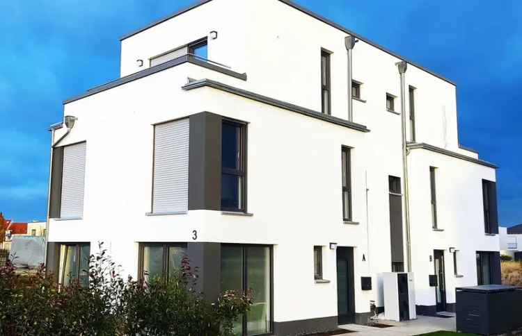 Exklusive Wohnlage - Neubau DHH in Hochheim - Don’t miss out this stunning opportunity