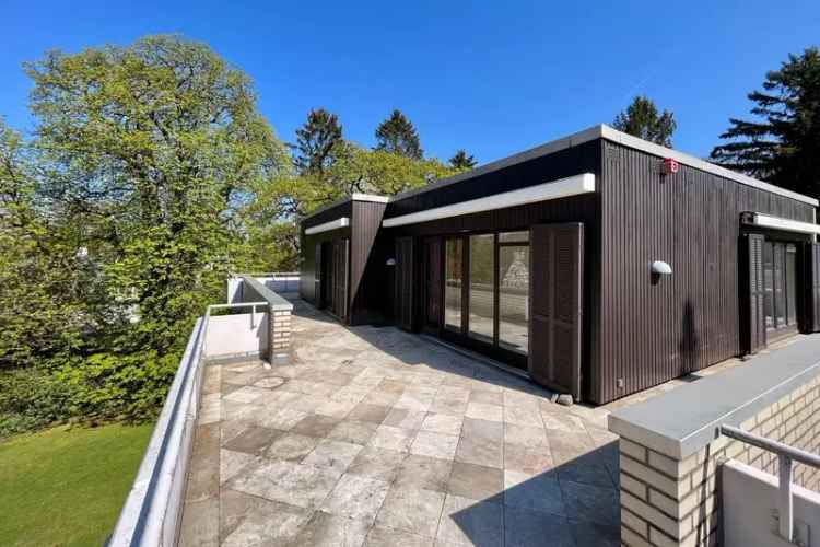 Maisonette-Penthouse mit Dachterrasse in idyllischer Lage nahe der Elbe