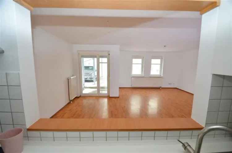 Moderne Erdgeschosswohnung in ruhiger Lage