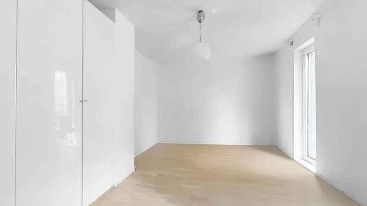 ROGERS: Zukunftssicher wohnen – Energieeffiziente Wohnung (KfW 70) mit Garten in ruhige