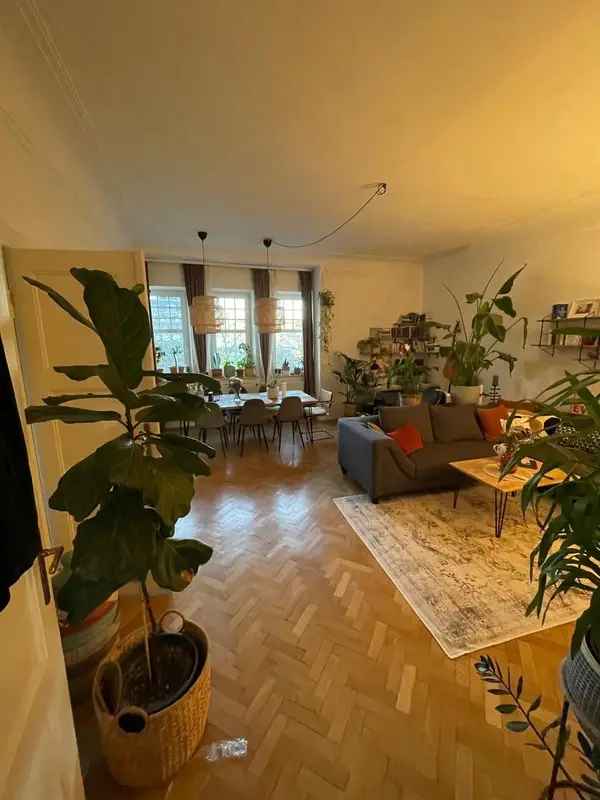 Mieten Altbauwohnung Schwabing-West München mit Balkon und Garten