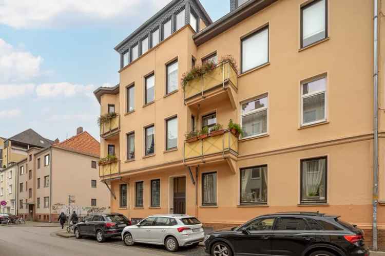 List, Nähe Bonifatiusplatz: 2014 komplett sanierte 3-Zimmer-Dachgeschosswohnung mit Balkon