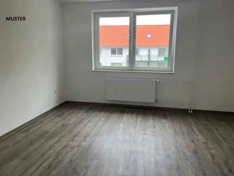 3-Zimmer Wohnung zentral gelegen frisch saniert Balkon